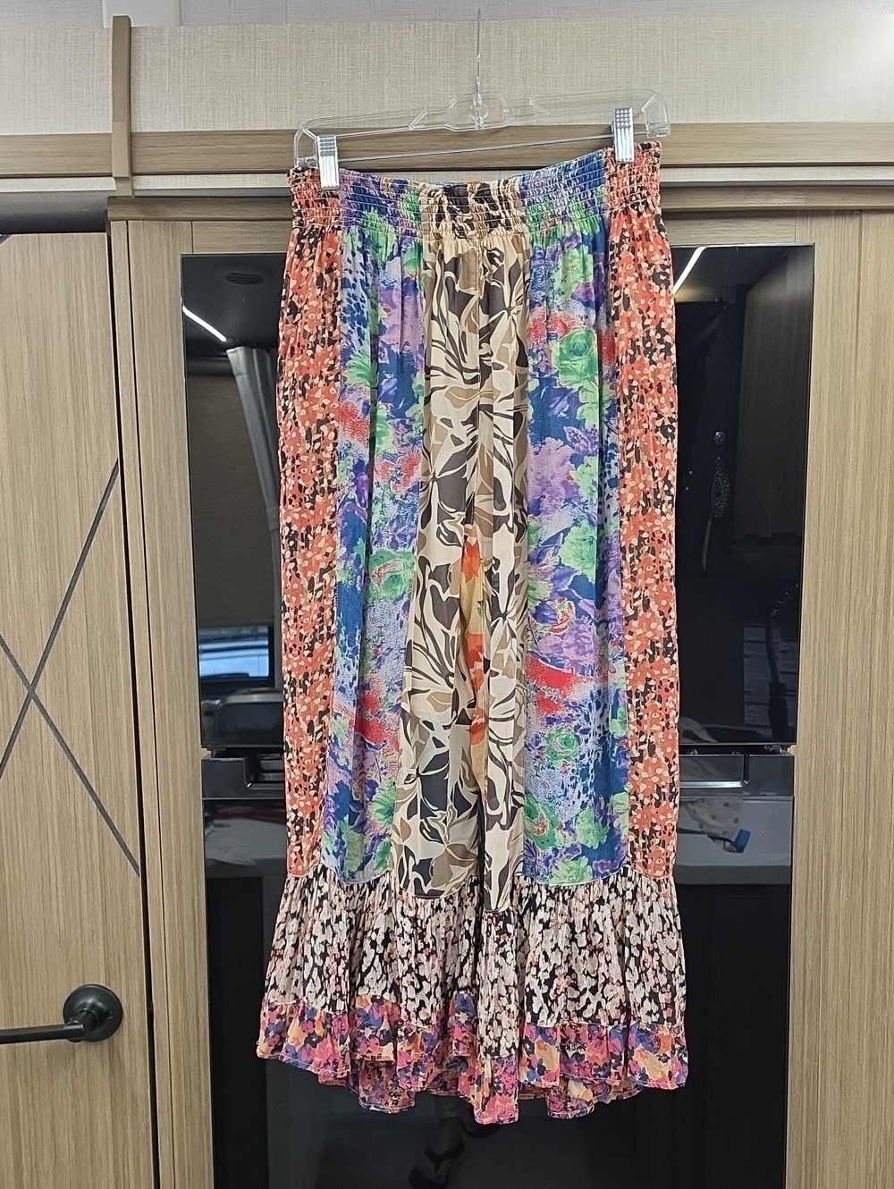 BLOOMERS, BY" YOUNG THREADS" - Picture 5 of 16